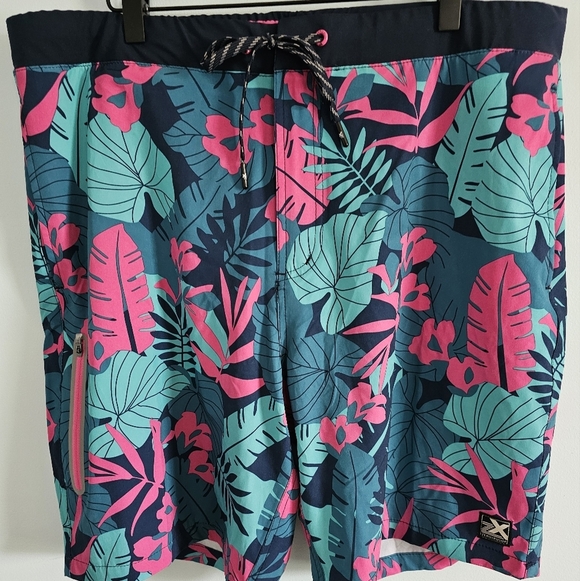ZeroXposur Other - ZeroXposur Tropical Print Vacation Logo Shorts Size Large